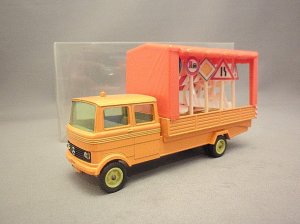 画像1: SIKU 335 MB Traffic Sing Transport Truck