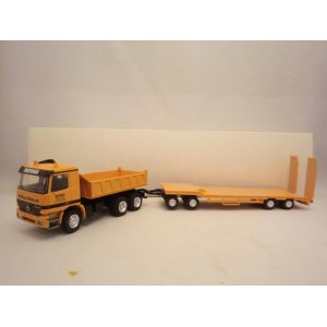 画像: Conrad No.4040/02 MB ACTROS 3axle dump w/ Goldhofer  trailer