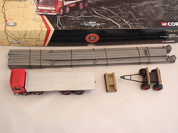 画像: CORGI　CC10302 AEC ERGO 8WHEEL PLATFORM LORRY,DOLLY&GIRDER LOAD BRS