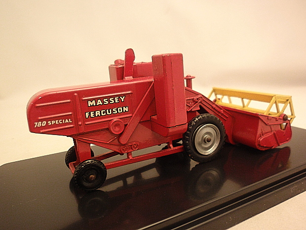 画像: LESNEY  MATCHBOX M-Series MASSEY FERGUSON 780 SPECIAL