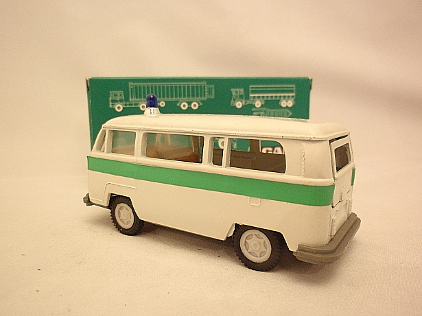 画像: GAMA MINI 9547 VW POLICE BUS