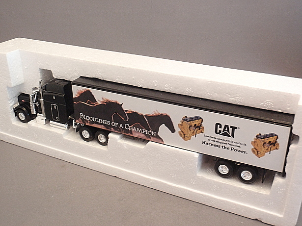 画像: NORSCOT No.55079 CAT Mural Semi－TRUCK