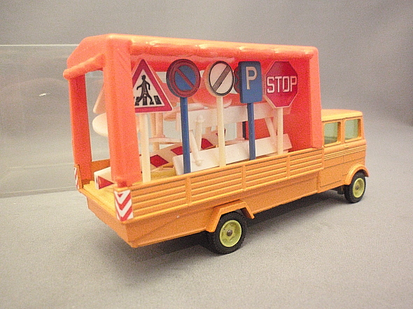 画像: SIKU 335 MB Traffic Sing Transport Truck