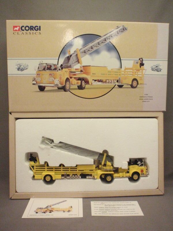 画像: CORGI　CLASSIC  AMERICAN LA FRANCE AERIAL LADDER TRUCK JERSEY CITY