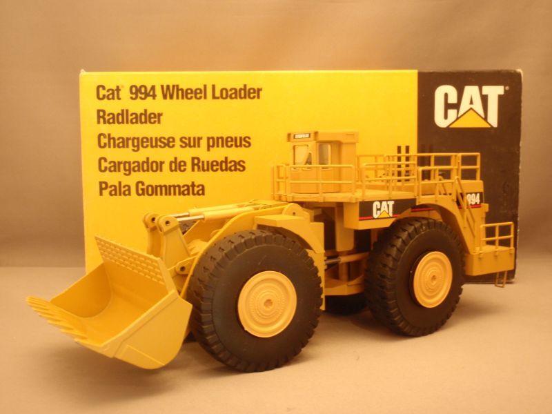 画像1: NZG No.366 CAT 994 Wheeｌ Loader 